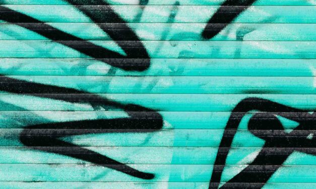 Fasadimpregnering skyddar din fastighet mot klotter och graffiti